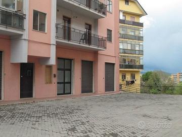 Via Sabbioneta locale artigianale mq. 55 netti