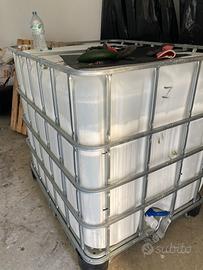 Cisterna 1000 litri con gabbia metallica X LIQUIDI