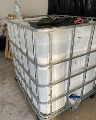 Cisterna 1000 litri con gabbia metallica X LIQUIDI