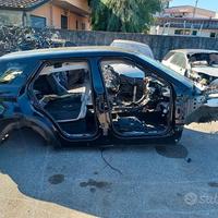 Disponibile ricambi audi q3 spb