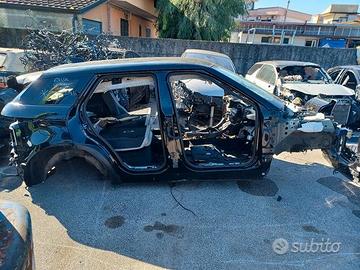 Disponibile ricambi audi q3 spb