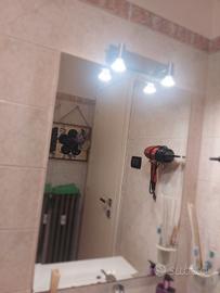 Lavabo bagno con specchio 