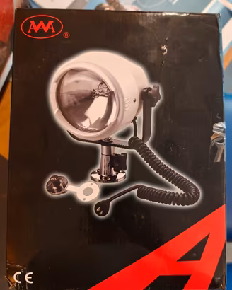 Faro nautico  12V 100W orientabile
