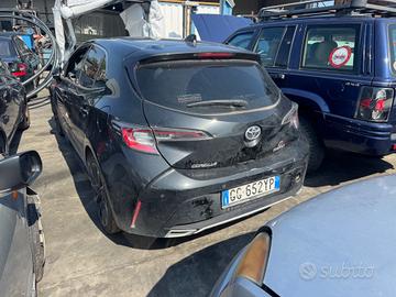 Toyota Corolla GR hybrid per ricambi