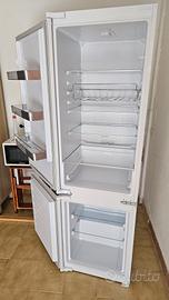 Frigorifero Incasso Grundig GKMI 25720