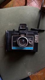 Macchina fotografica antica d’epoca