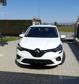 Renault clio zen 1.0 tce 100 cv