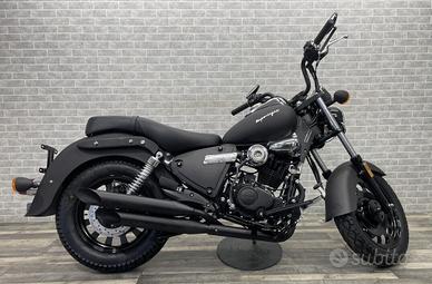 KEEWAY SUPERLIGHT 125 cc CUSTOM MATT BLACK