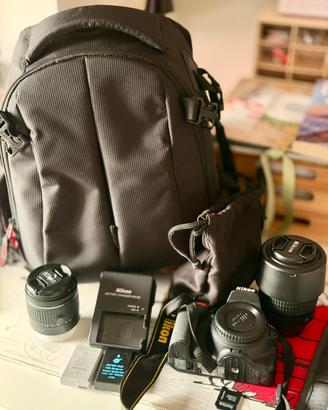 Nikon D3500 + 2 obiettivi + accessori