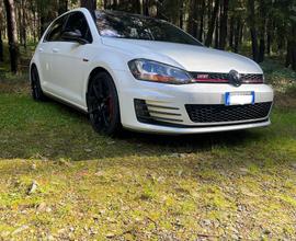 VOLKSWAGEN Golf 7ª serie