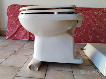 Wc con cassetta + bidet. Cesame