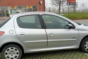 Peugeot 206 5 porte benzina 1400