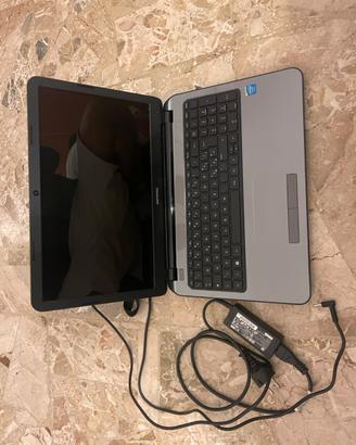 HP 15-s103nl 15.6– Da sistemare o per pezzi
