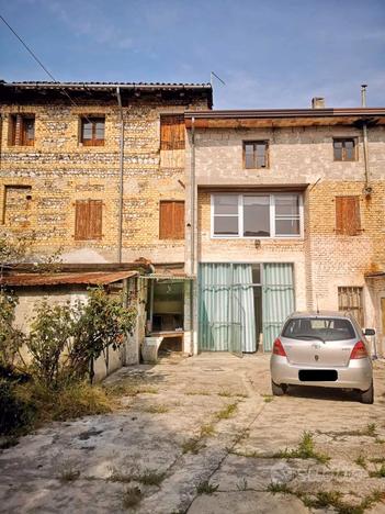 ARZENE - Porzione Casa In Linea Da Ristrutturare