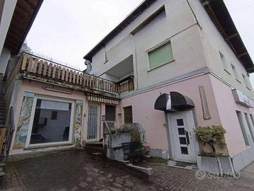 Immobile in asta di 214 m² con 3 locali a Lamon