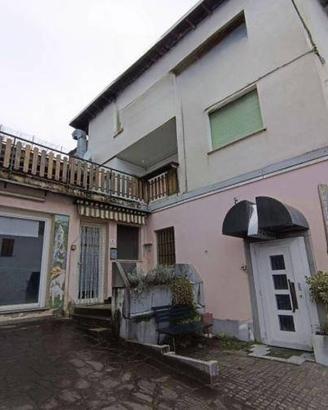 Immobile in asta di 214 m² con 3 locali a Lamon