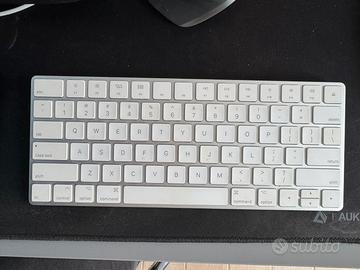 Tastiera Apple Magic Keyboard layout US + custodia