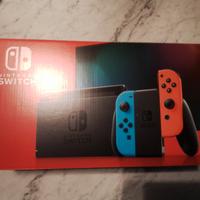 Nintendo switch con controller e porta controller