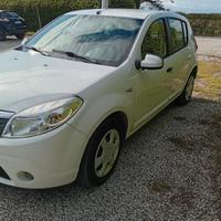DACIA SANDERO 1.4 GPL BENZINA