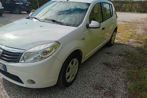 DACIA SANDERO 1.4 GPL BENZINA