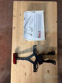 Porta Targa Gilles Tooling per Yamaha MT10-09-07