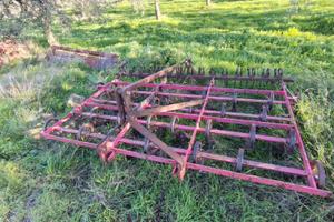 Vibrocoltivatore con rullo ad anelli