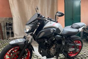 YAMAHA MT-07  2020 - 17300 km