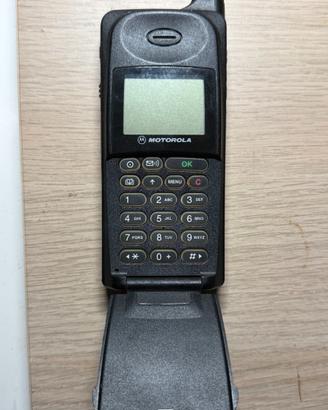 Motorola 8900 Dual Band MC2-41A11 (1)