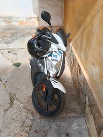 Vend Kymco 50 cc 4 tempi-2016-revisione 2025 ok