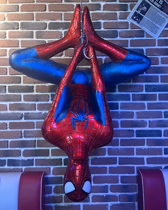 Spiderman statua 1:1  Marvel