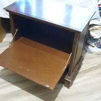 Mobiletto con rotelle