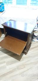 Mobiletto con rotelle