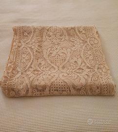 Coperta in filet antica 