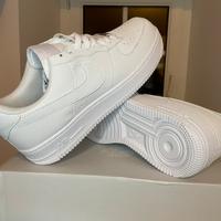 Nike Air Force 1 bianche, taglia 37