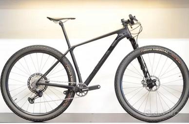 LIMITED EDITION Cannondale F-SI Total Carbon