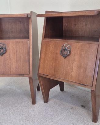 Coppia di comodini vintage in legno- mid century