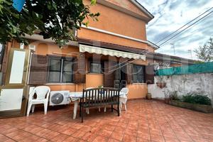 Appartamento Pomezia [Cod. rif 3291322VRG]