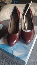 décolleté con tacco