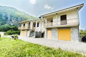 BIFAMILIARE A CANTALUPO LIGURE