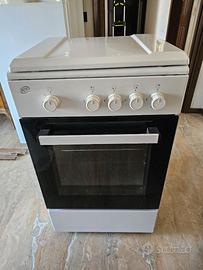 Cucina 4 Fuochi e Forno DAYA DSGC507G4 come nuova