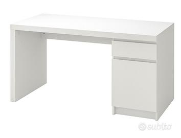 Scrivania malm  ikea
