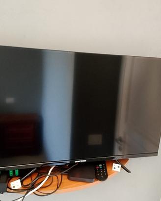 TV United con telecomando originale