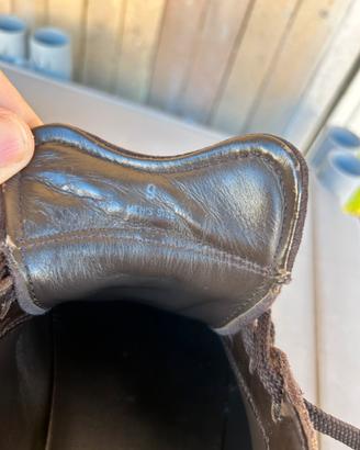 Scarpe scamosciate