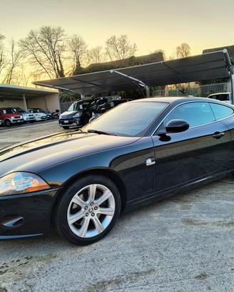 Jaguar XK 3.5 V8 Coupé Automatico