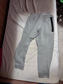 pantaloni nike