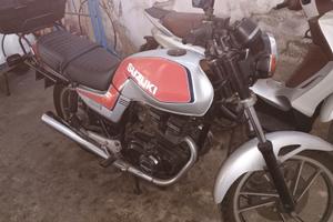 Moto Suzuki 250