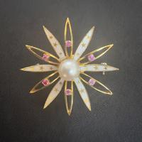 Spilla in oro 18K con perla – Artigianato vintage