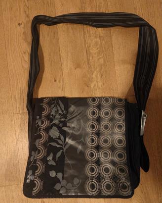 Laessig borsa fasciatoio