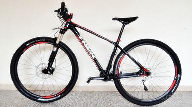 Coppia mountain bike TREK Superfly 5 e X-Caliber 9