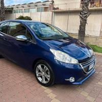 Peugeot 208 1.4 HDi 68 CV 3 porte Allure